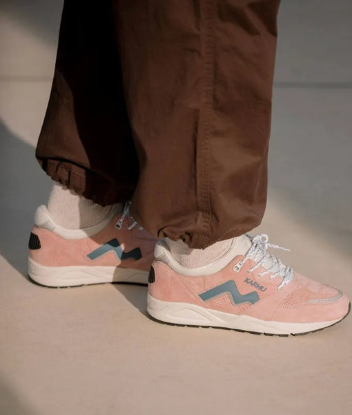 Karhu Women’s Aria 95, Cameo rose/ Blue Mirage